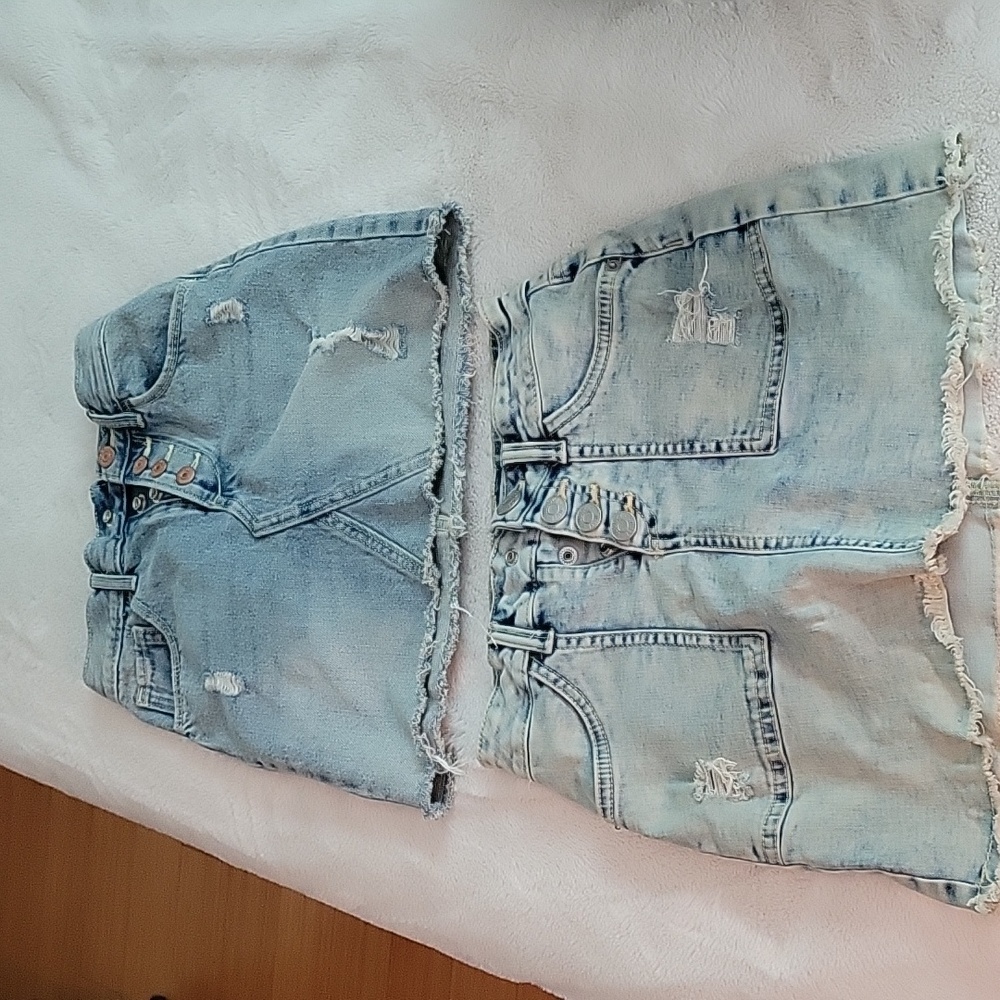 9 Piece lot of size 8 girls clothes